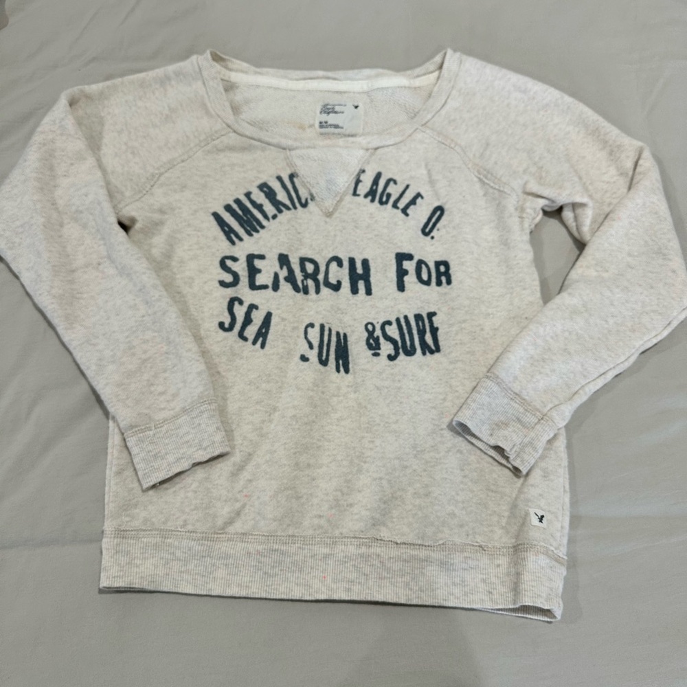 American Eagle Outfitters Gray Crew Neck Sweater